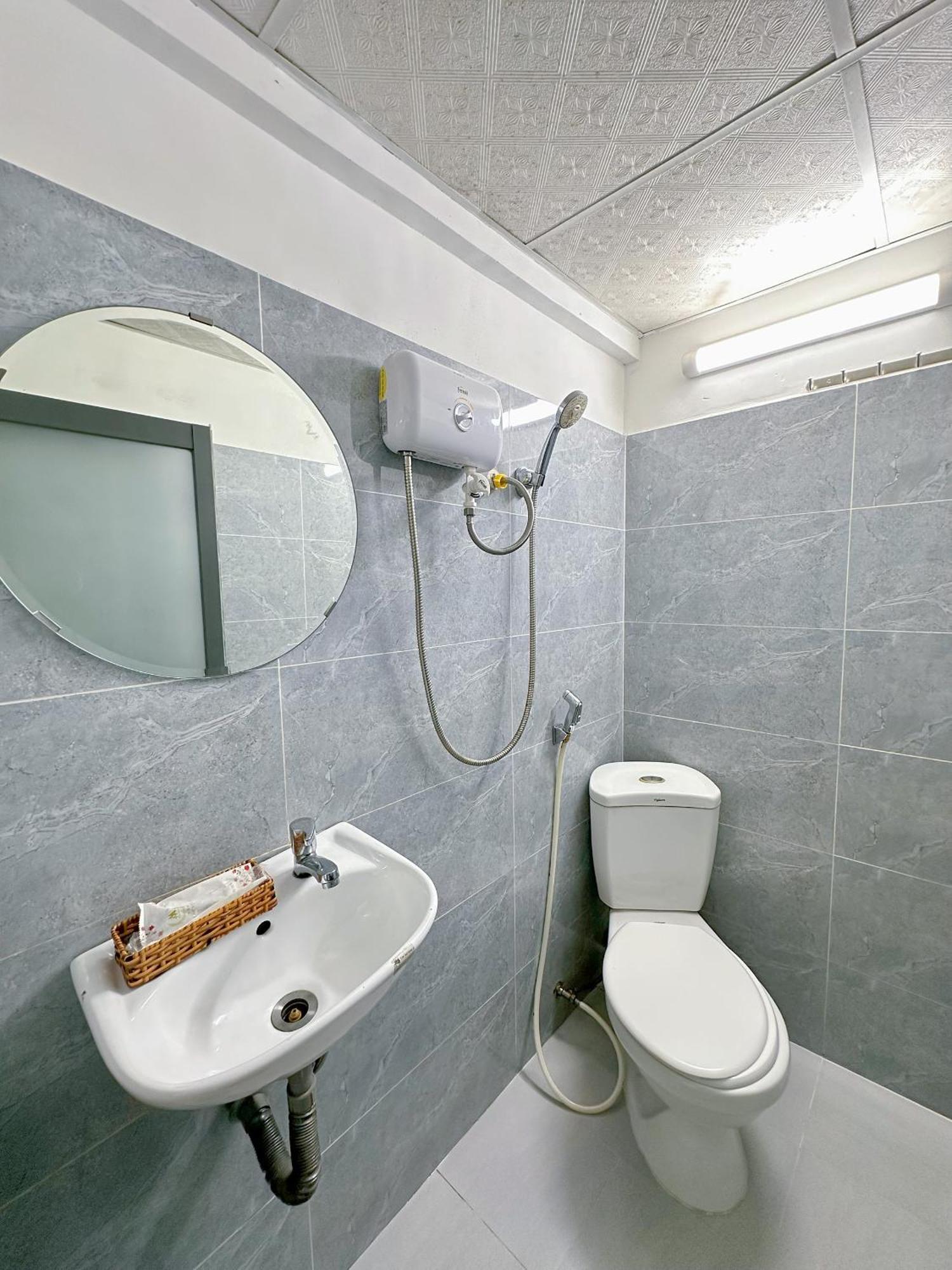 Thang Ha Hotel Ho Chi Minh City Exterior photo